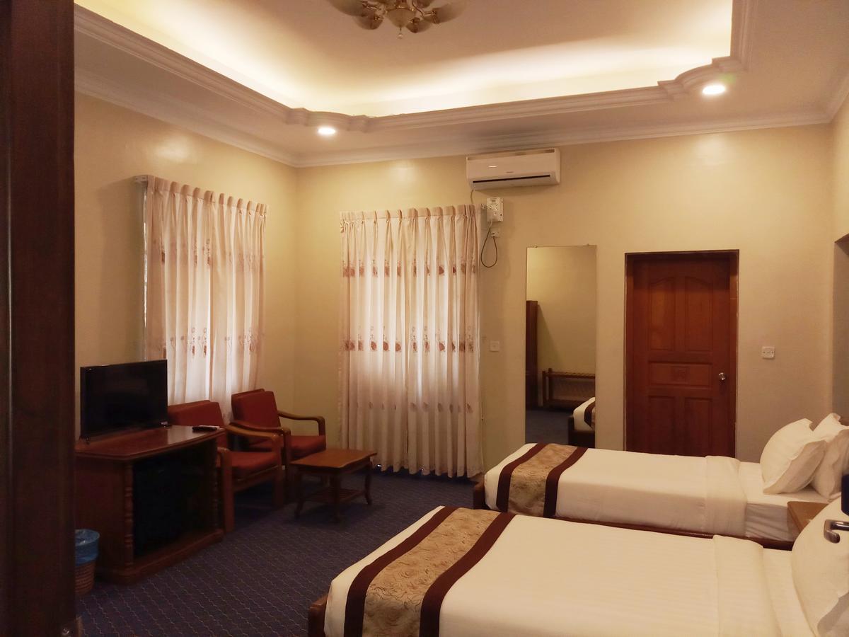 Ruby Garden Hotel Янгон Экстерьер фото