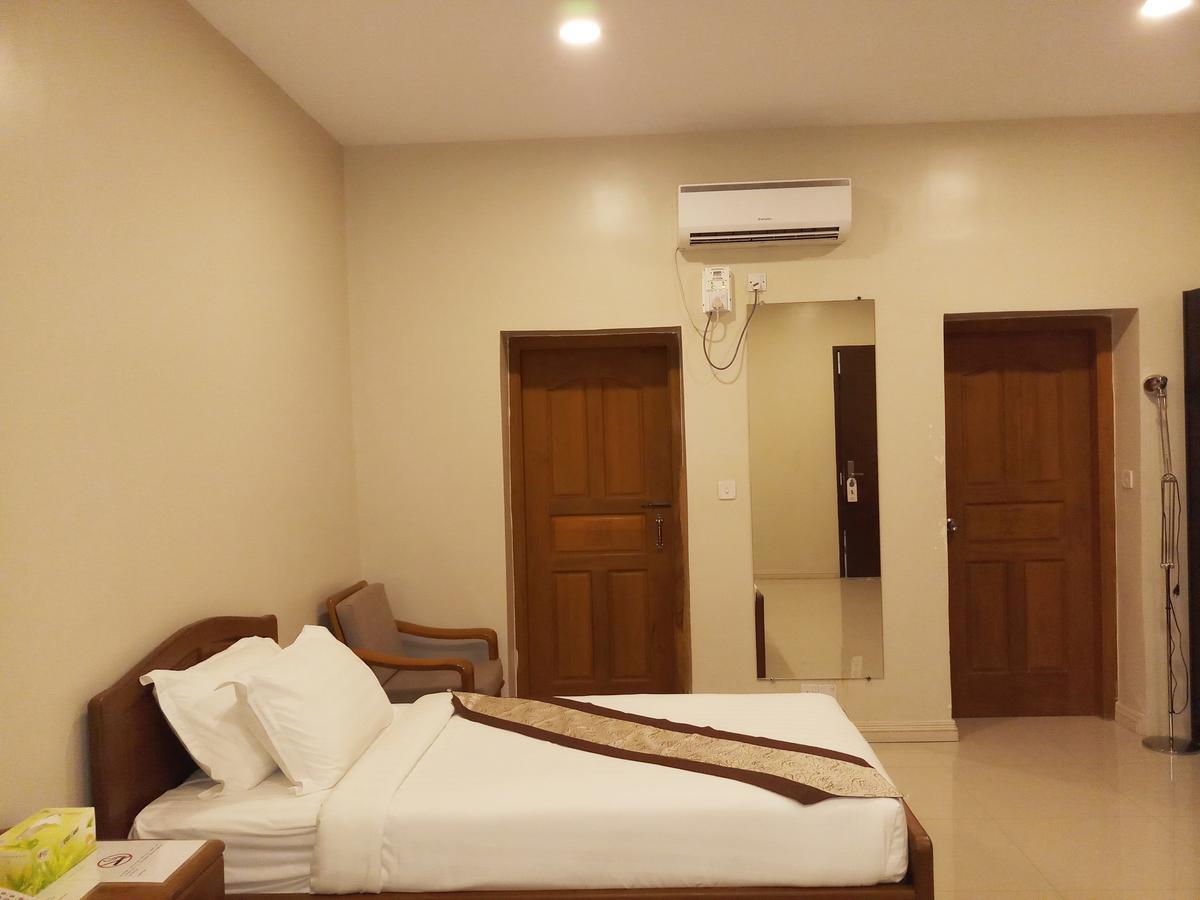 Ruby Garden Hotel Янгон Экстерьер фото
